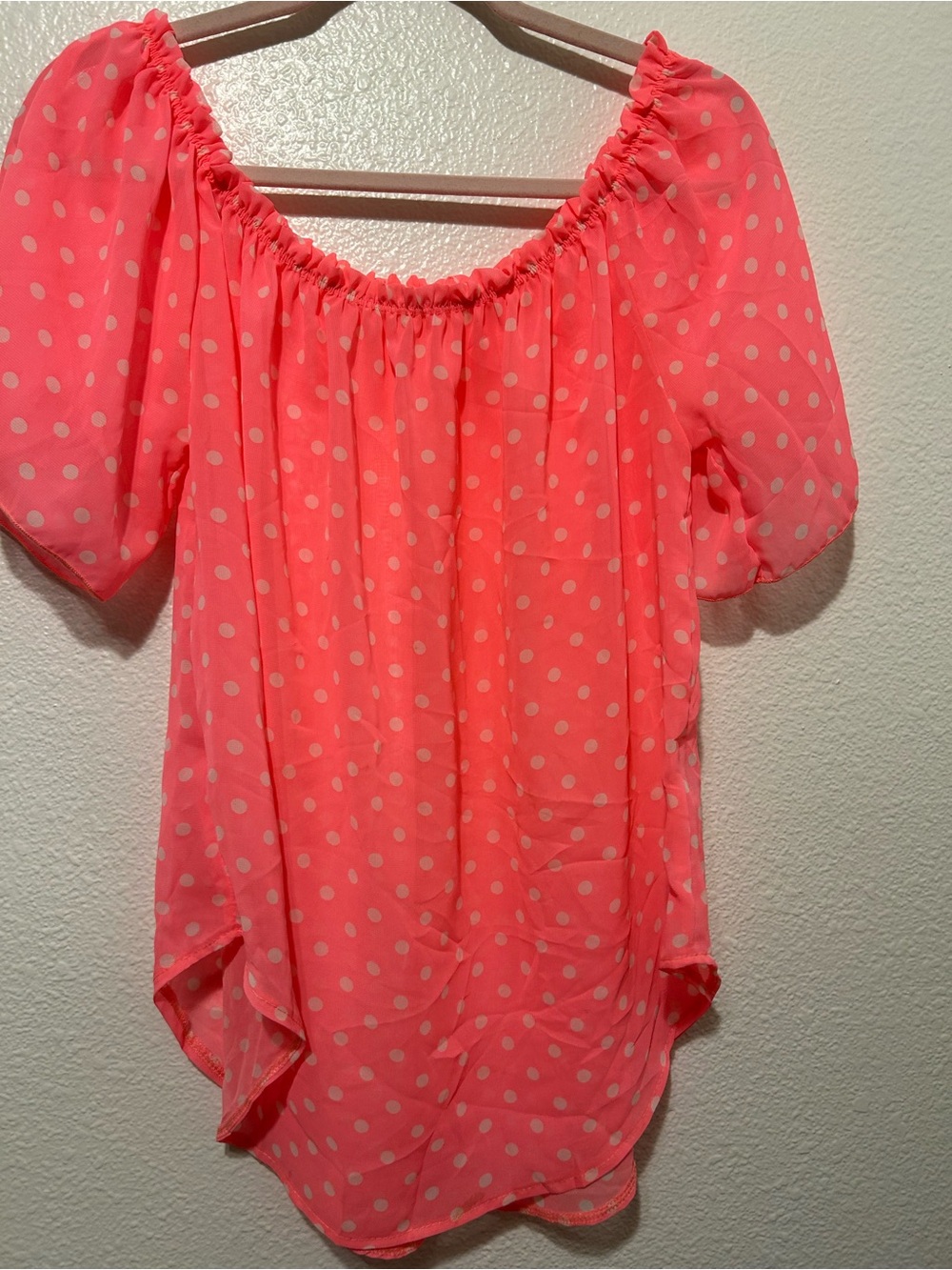 TeenBell Coral Pink Polka Dot Off-Shoulder Blouse
